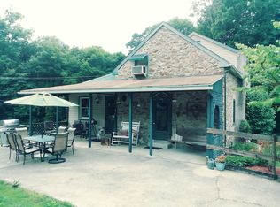 325 Manatawny Rd, Boyertown, PA 19512