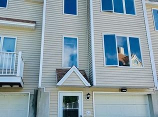 25 Tobey Rd UNIT 56, Dracut, MA 01826