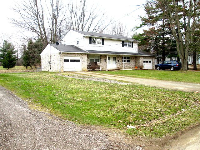 1st image of 942 Mayflower Ave