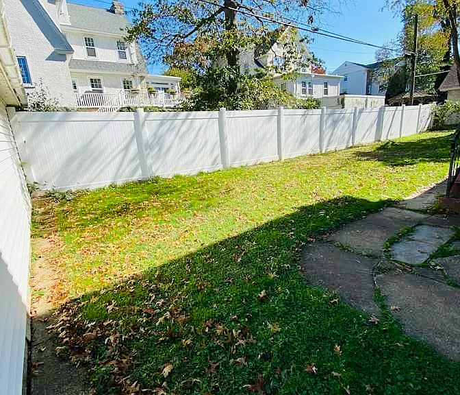 525 Harper Ave — Photo 5