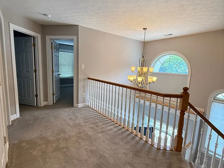 115 Sheldon Ct — Photo 25