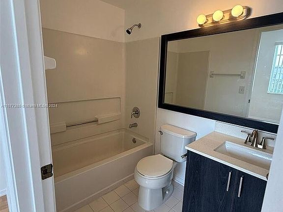 3rd image of 16639 Hemingway Dr #16639