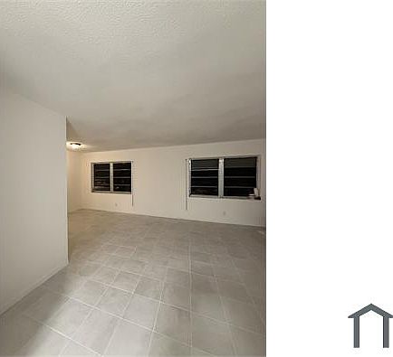5th image of 606 S C St APT 201