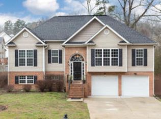 6705 Sandswitch Rd, Hixson, TN 37343