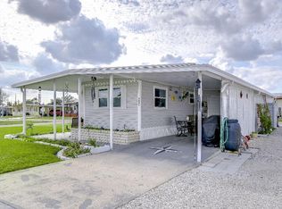 4641 Madison Ave, Zephyrhills, FL 33541