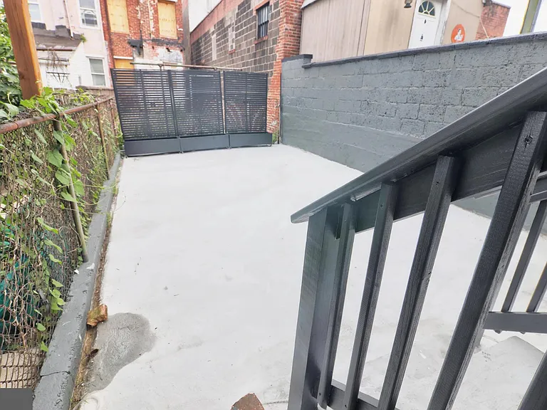 3705 Gough St — Photo 12