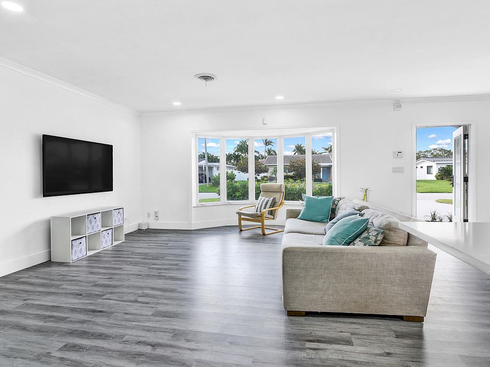 1st image of 1235 SE 7th Court