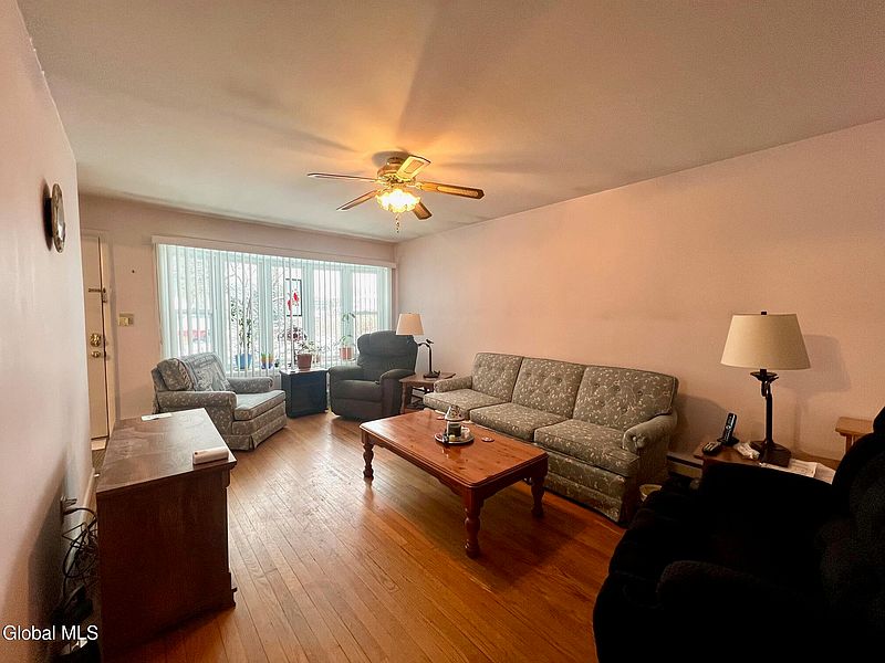 3rd image of 11 Westford Street