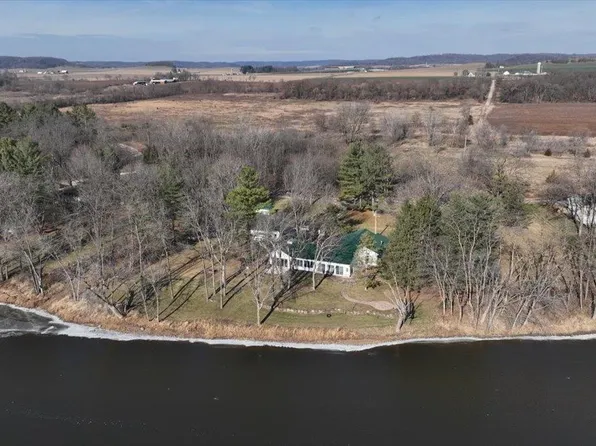 20239 Effigy Mounds Lane, Muscoda, WI 53573