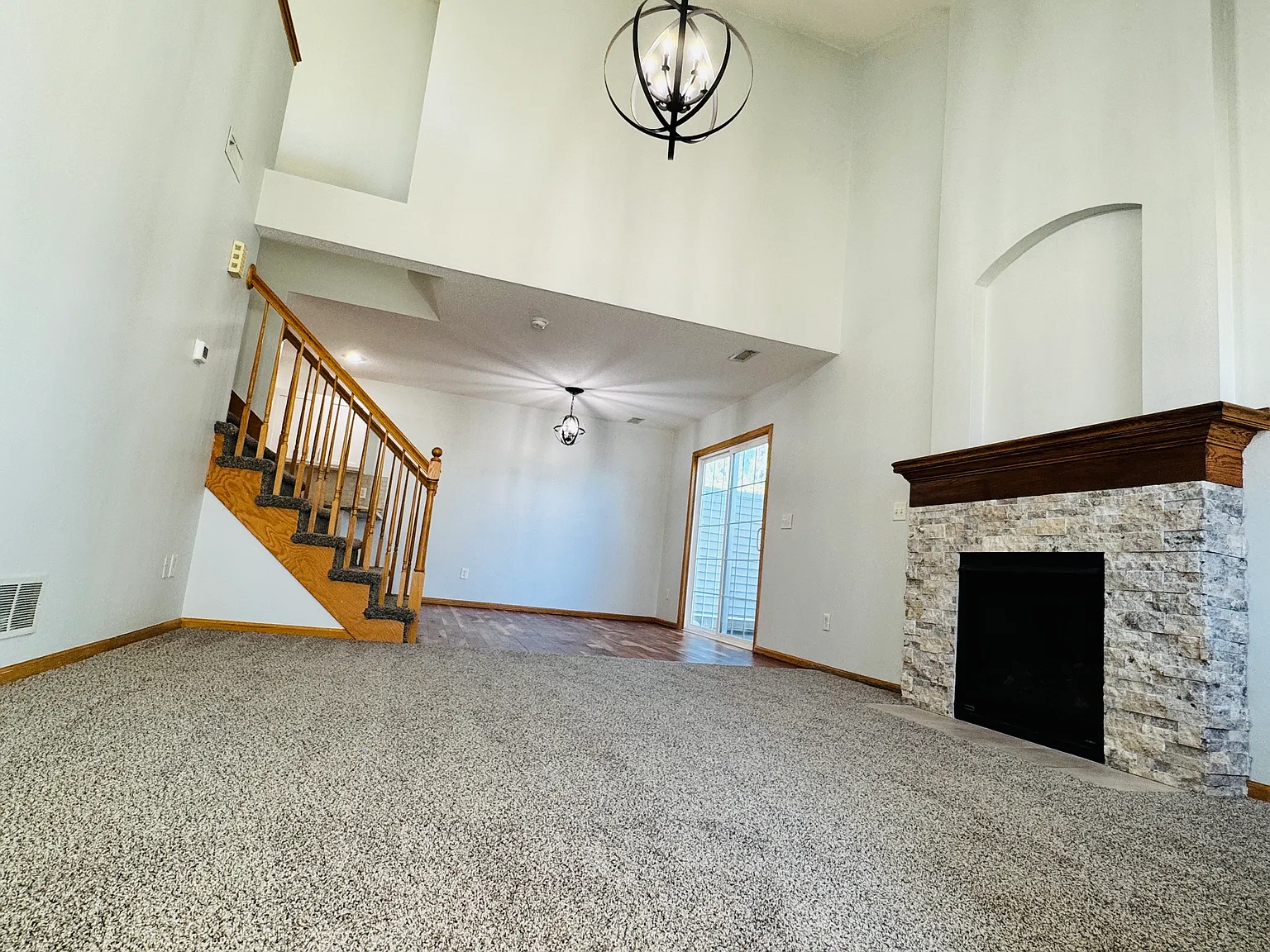 7425 Wistful Vista Dr — Photo 4
