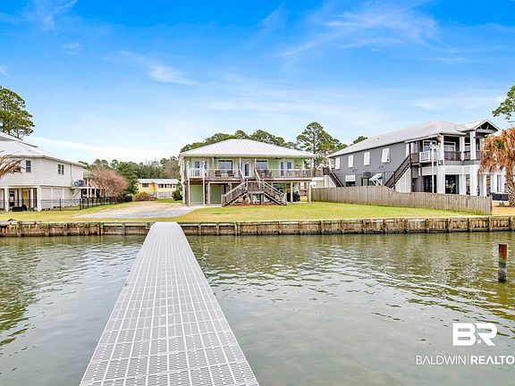 3rd image of 7685 Bayshore Dr