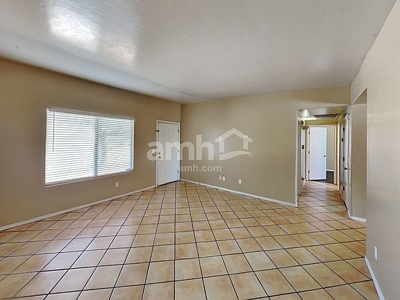 5th image of 501 W Placita Durango
