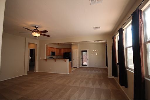 4th image of 1029 Crescent Falls St