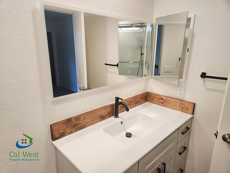 7521 Santa Barbara Dr — Photo 15