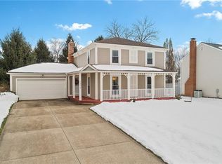 7279 Selworthy Ln, Solon, OH 44139