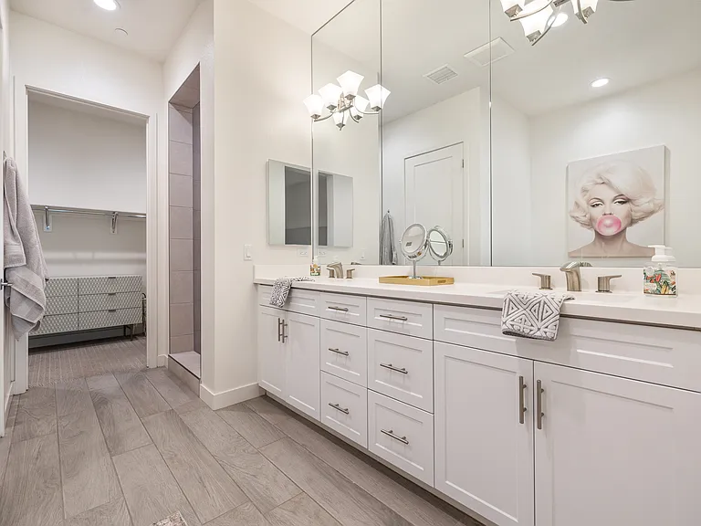 1701 Retreat Cir — Photo 35