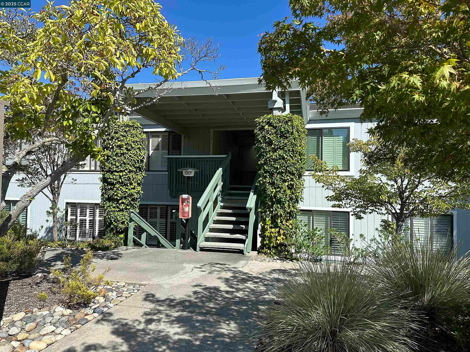 1301 Leisure Ln APT 6 photo 1