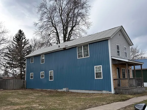 114 Oak St, Ogdensburg, NY 13669