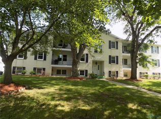 5600 Cresthaven Ln APT 21, Toledo, OH 43614