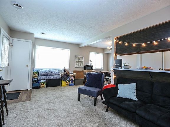 5th image of 35 De Paul Dr