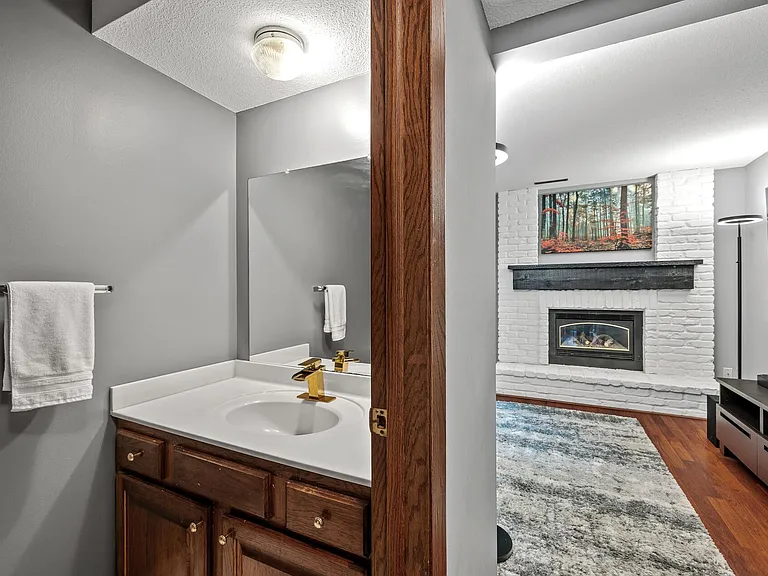 1805 Yuma Ln N — Photo 21