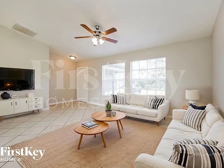 2565 Vogler Ln — Photo 5
