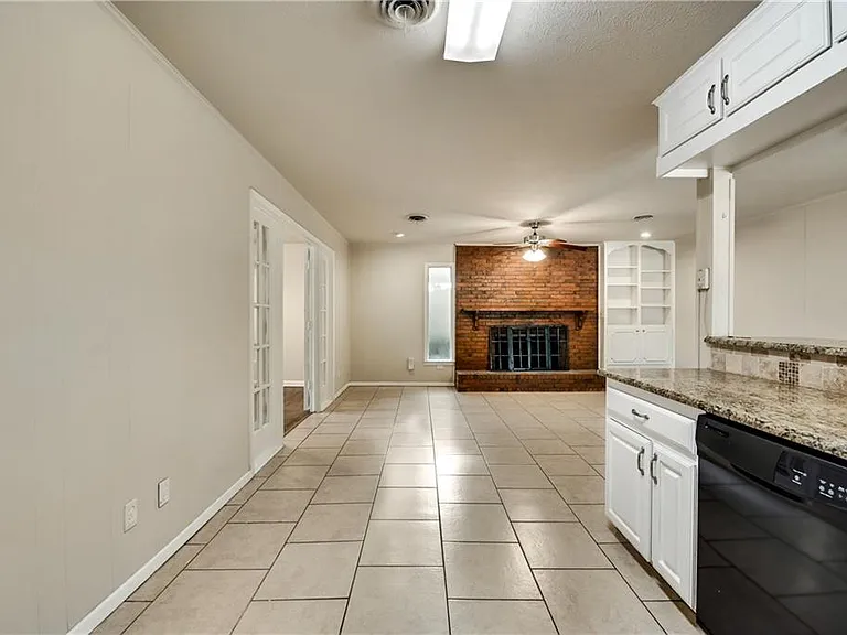 1601 Larkspur Dr — Photo 7