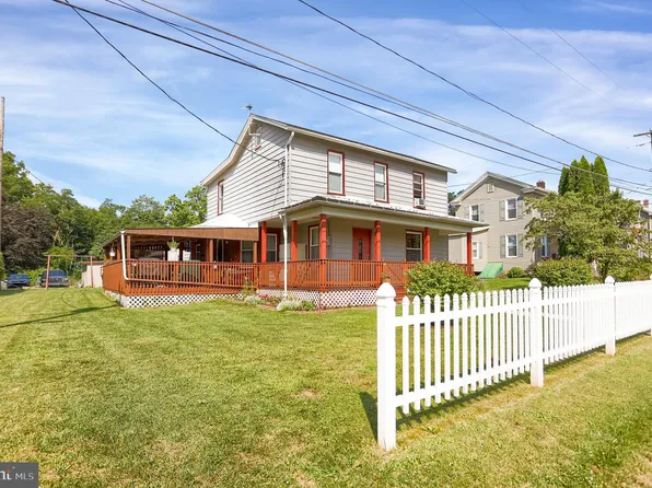 2909 Creek Rd, Newport, PA 17074
