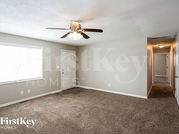 5th image of 439 Fox Cir