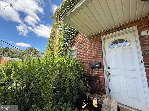 17 Saint Albans Ave, Newtown Square, PA 19073