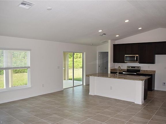 3rd image of 4603 Michaler St