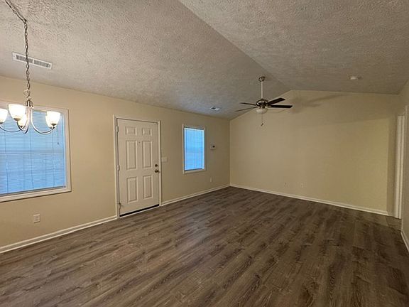 5th image of 642 Indian Wells Way