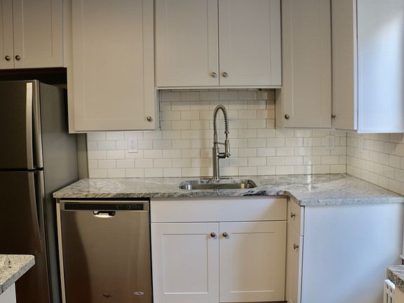 4th image of 178 Ashland Ave #2nd
