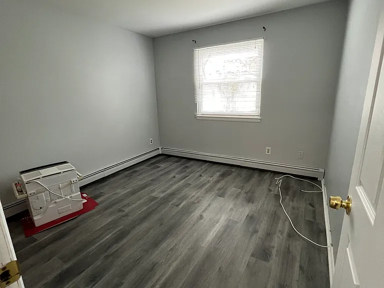 325 Simonson Ave #2 — Photo 7