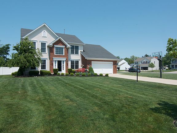 2nd image of 2458 Osprey Ln