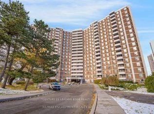 20 Edgecliff Golfway #509, Toronto, ON M3C 3A4