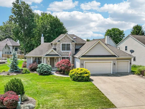 115 Pembridge Ct, Sheffield Lake, OH 44054