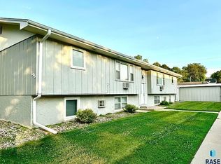 615 W Bennett St APT 2, Sioux Falls, SD 57104