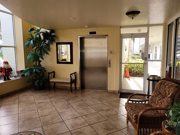 5th image of 6061 Bahia Del Mar Cir #1-1-545