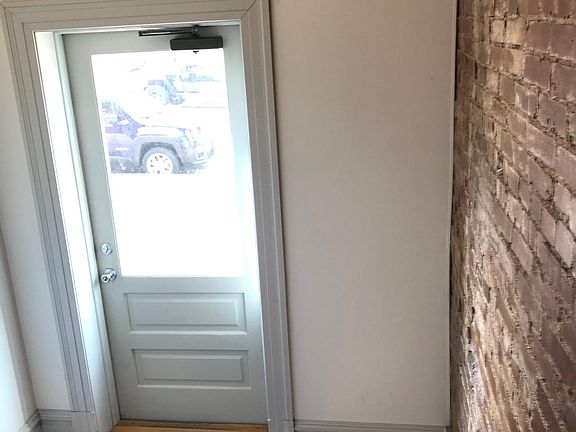 3rd image of 3903 Shenandoah Ave