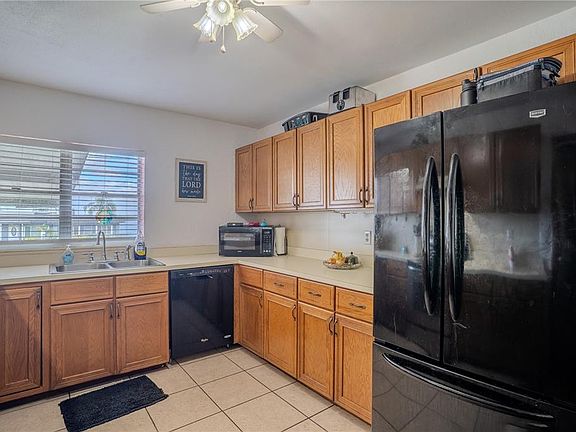 4th image of 1023 Biltmore Dr