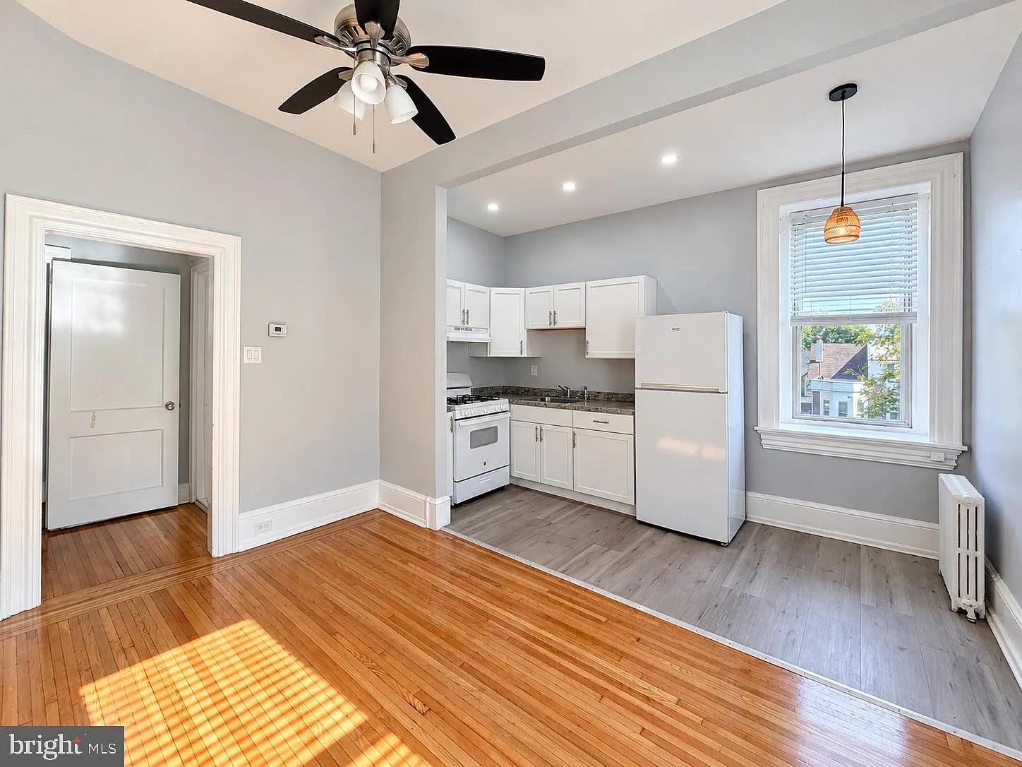 1 bed, 1.0 bath, 650 sqft, $1,350 — Photo 3