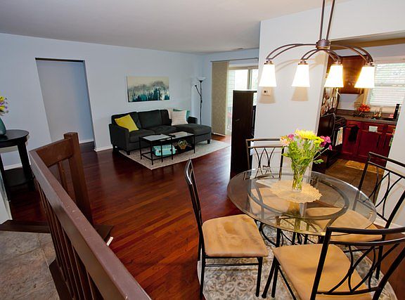 2nd image of 1573 Raymond Dr APT 204