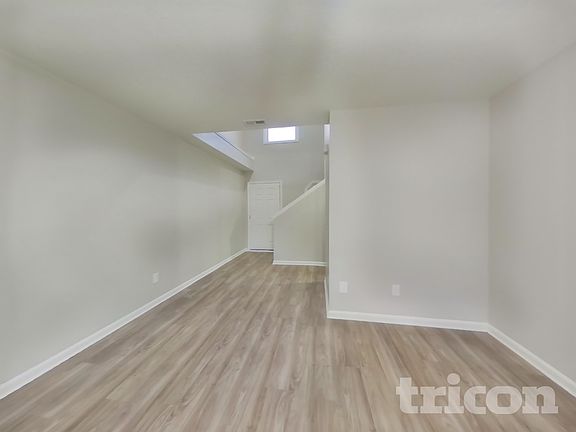 3rd image of 3616 Crowders View Dr