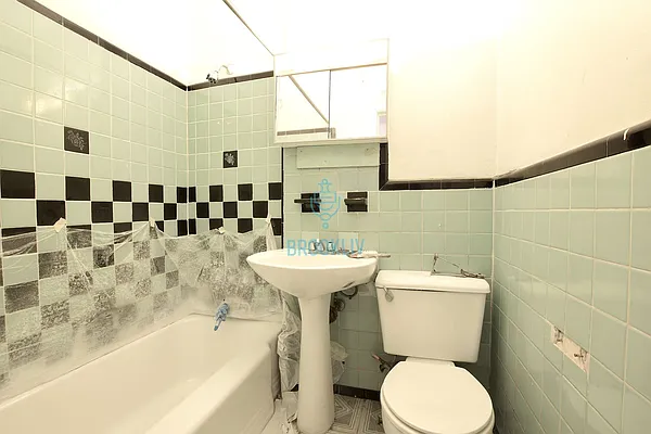 Rented by null | media 29