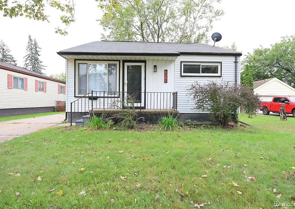 8386 Central Ave