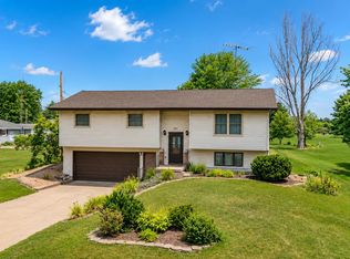 353 E Cumberland St, Berlin, WI 54923