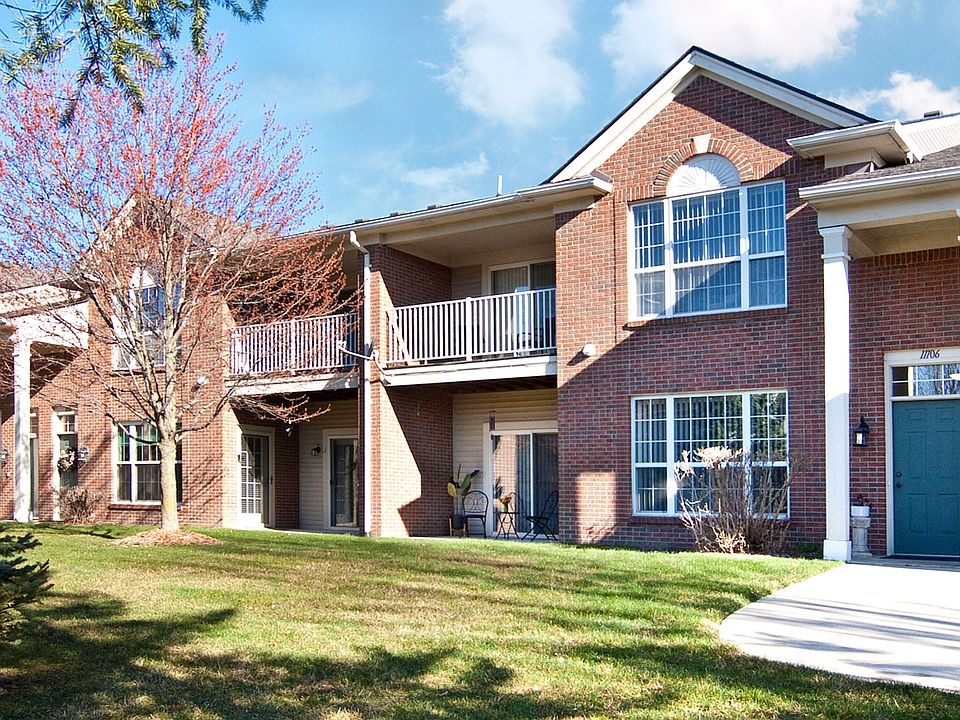 1st image of 11106 Farmingdale Ln #129