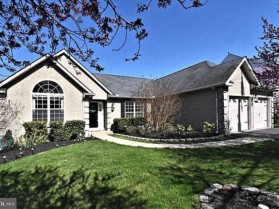 2nd image of 394 Anderson Rd