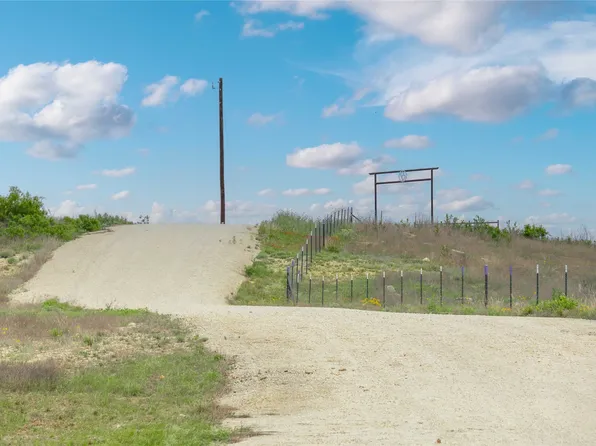 29 & 30 Comanche Hills Dr, Comanche, TX 76442